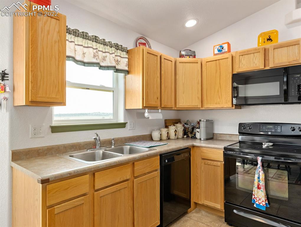 Listing 3318533, Image 6 of 43
