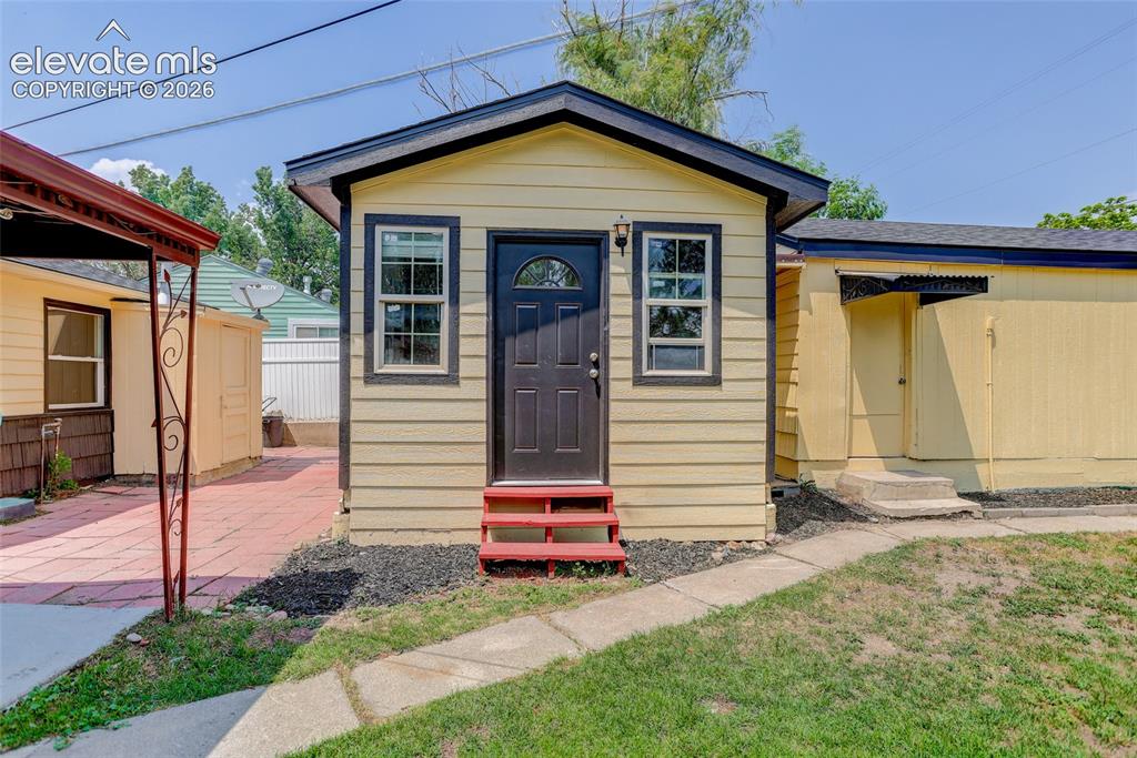Image 14 of 18: Detached bonus space
