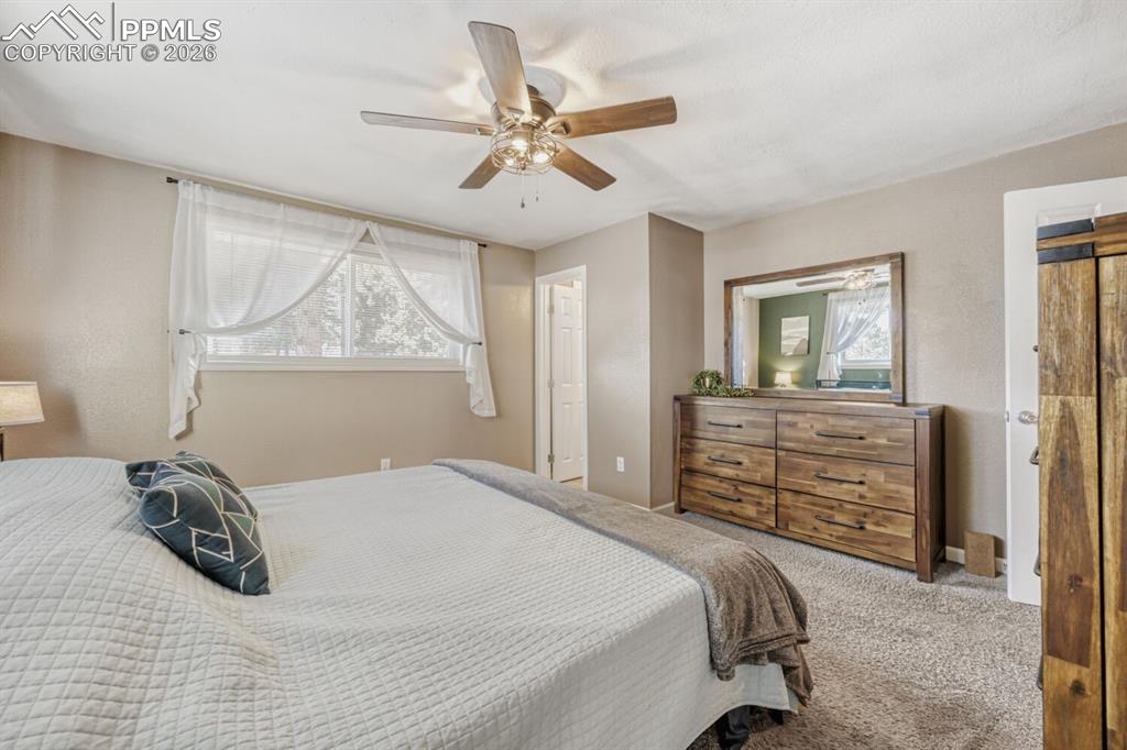 Image 15 of 28: Bedroom