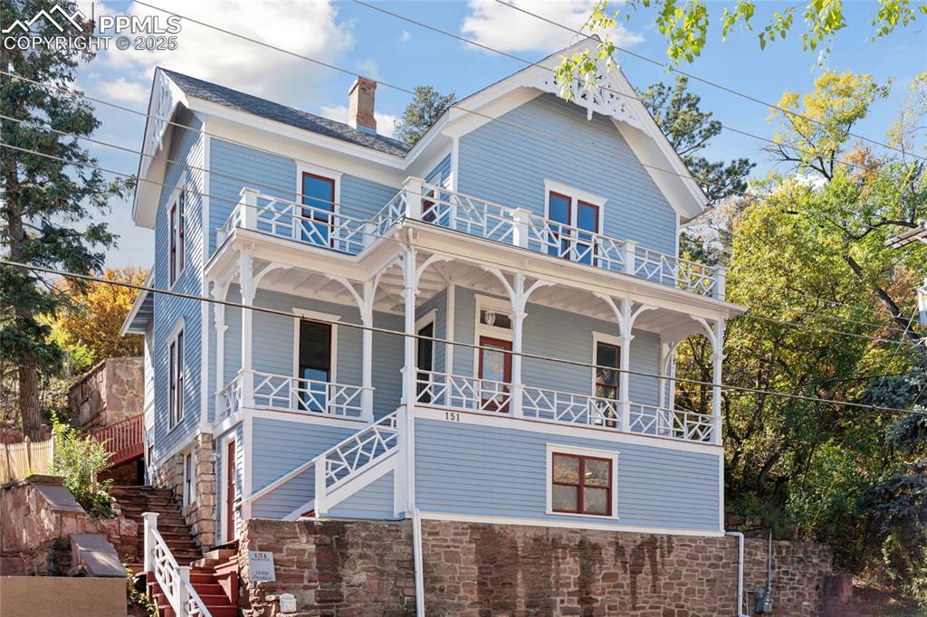 Image 2 of 45: Each of the 2 flats has 3 beds, 2 baths, kitchen, living + laundry