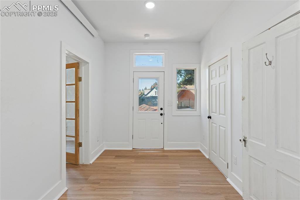 Image 9 of 45: Main-level flat also has a side entrance