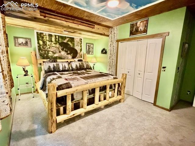 Image 35 of 44: Bedroom