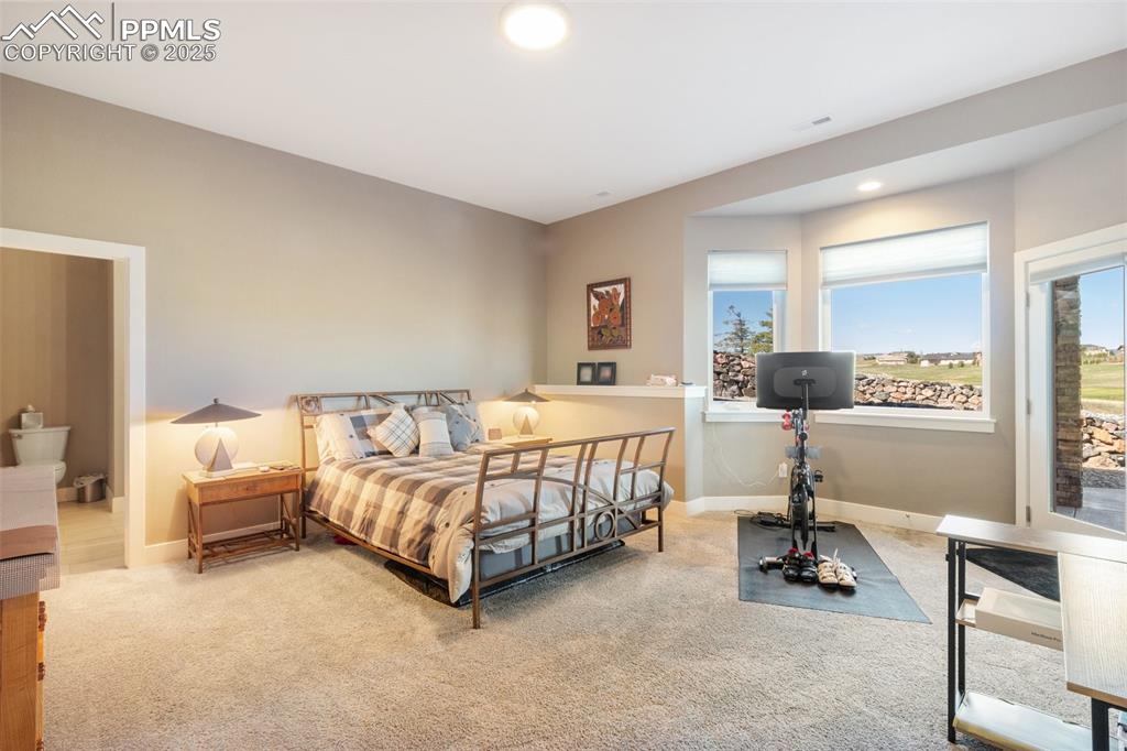 Image 25 of 48: spacious bedroom