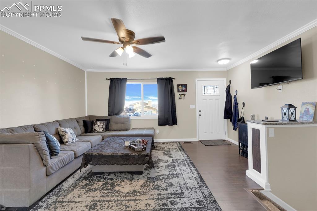 Image 7 of 29: Living room