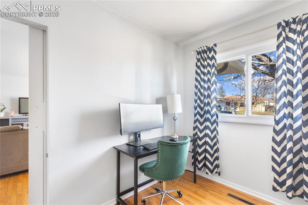 Image 12 of 33: Office or Non Conforming bedroom