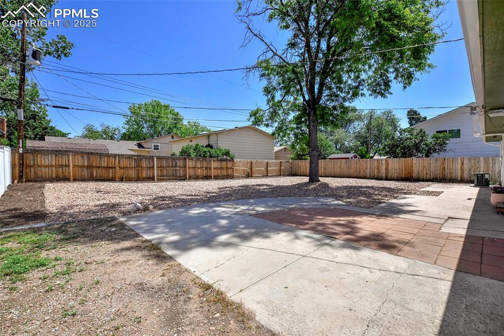Image 30 of 35: Rear patio