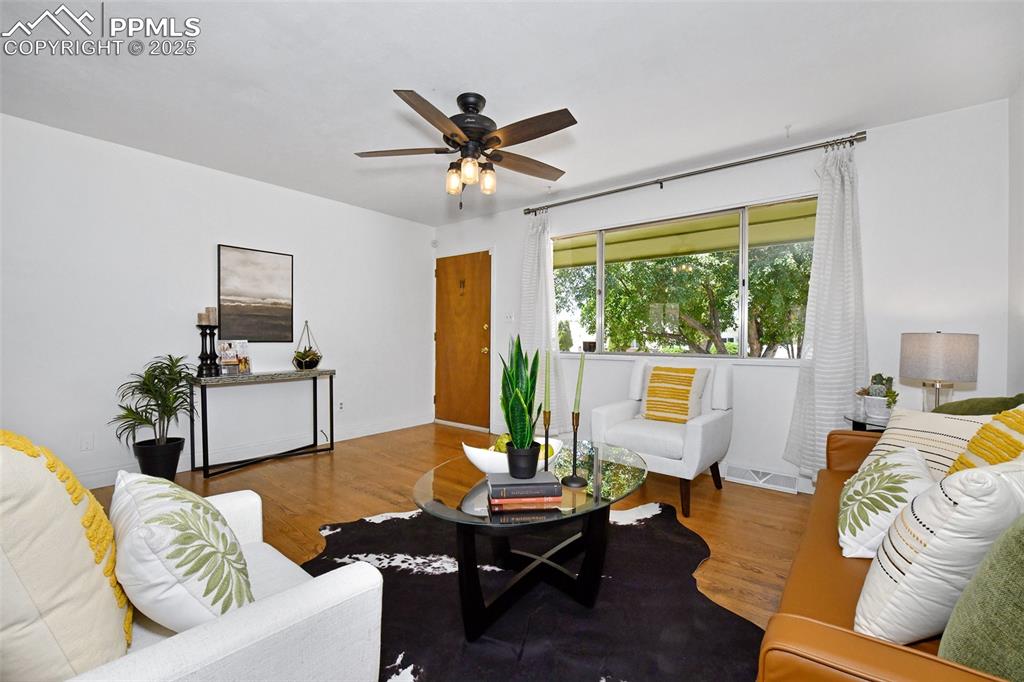 Image 8 of 35: Living Room