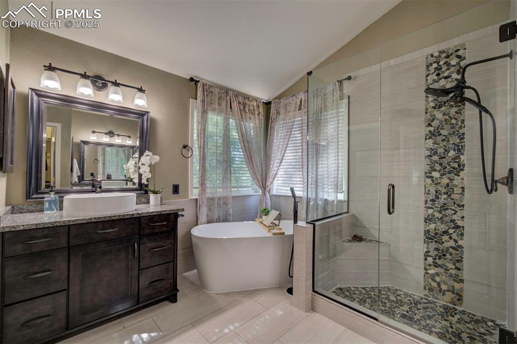 Image 25 of 48: Master Bathroom
