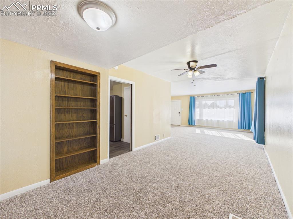 Image 13 of 39: Living Room