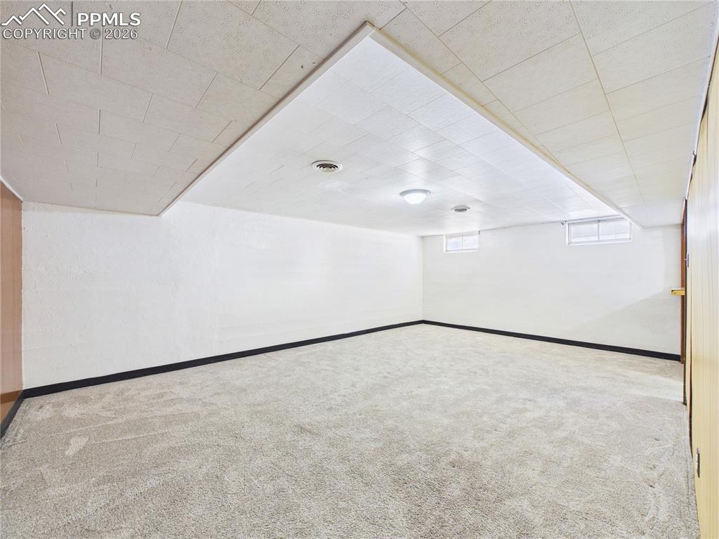 Image 25 of 39: Bonus Room