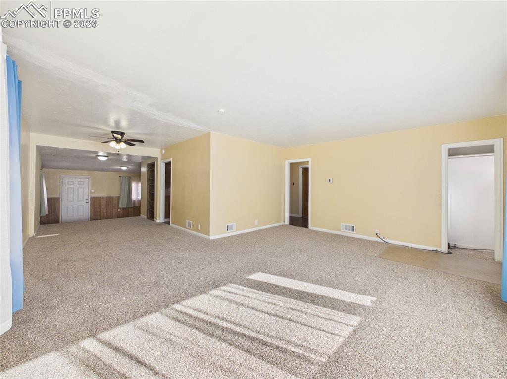 Image 4 of 39: Living Room