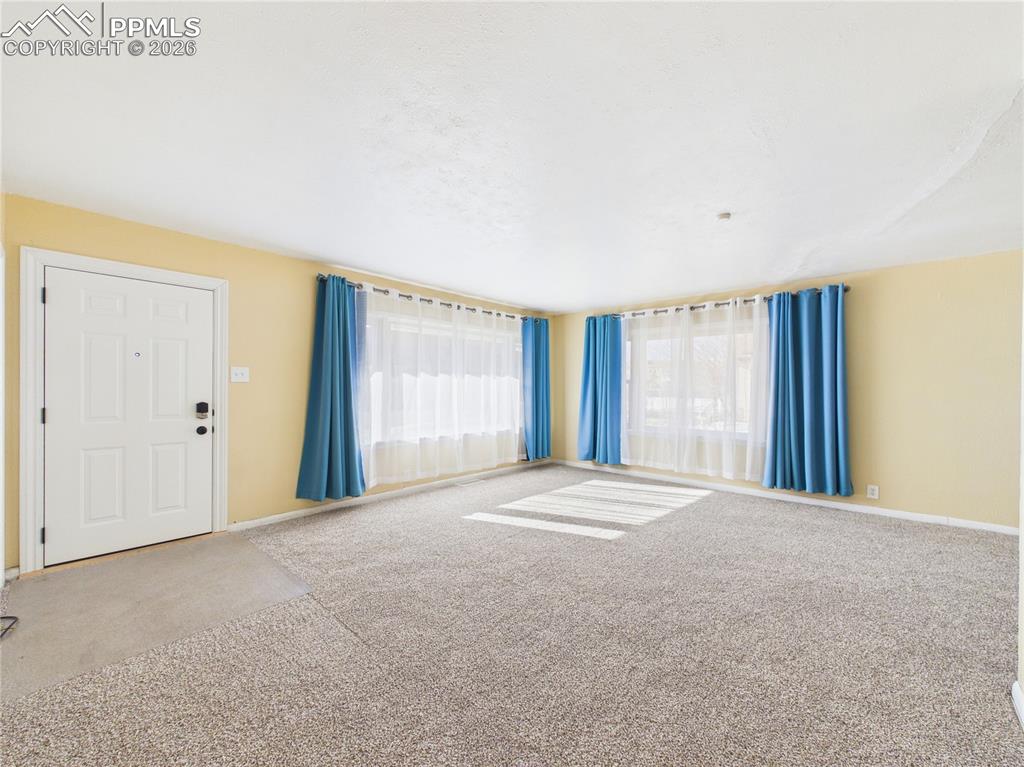 Image 6 of 39: Living Room