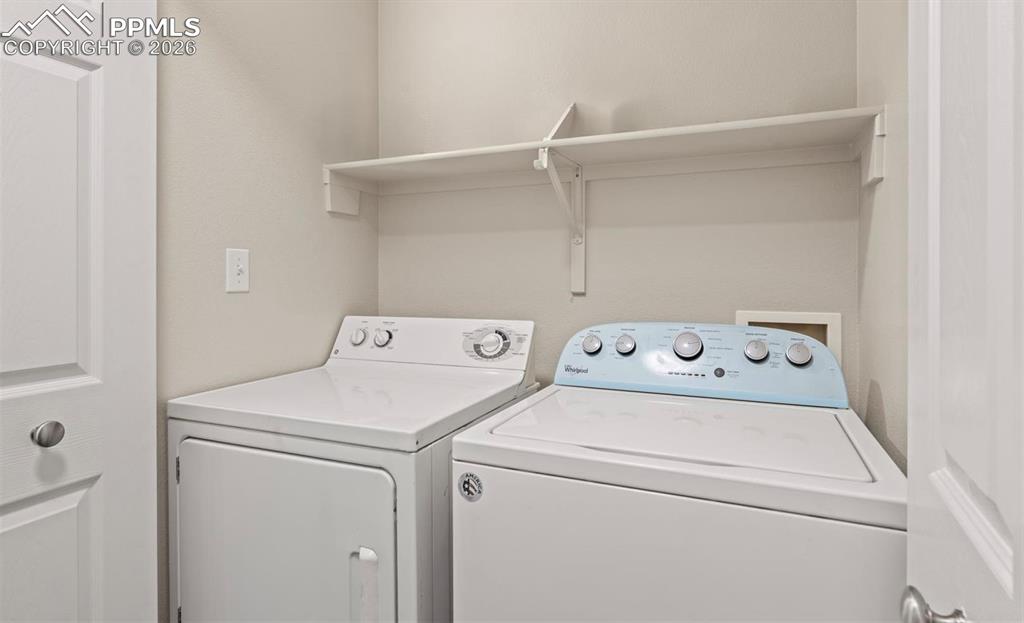 Image 22 of 23: Laundry