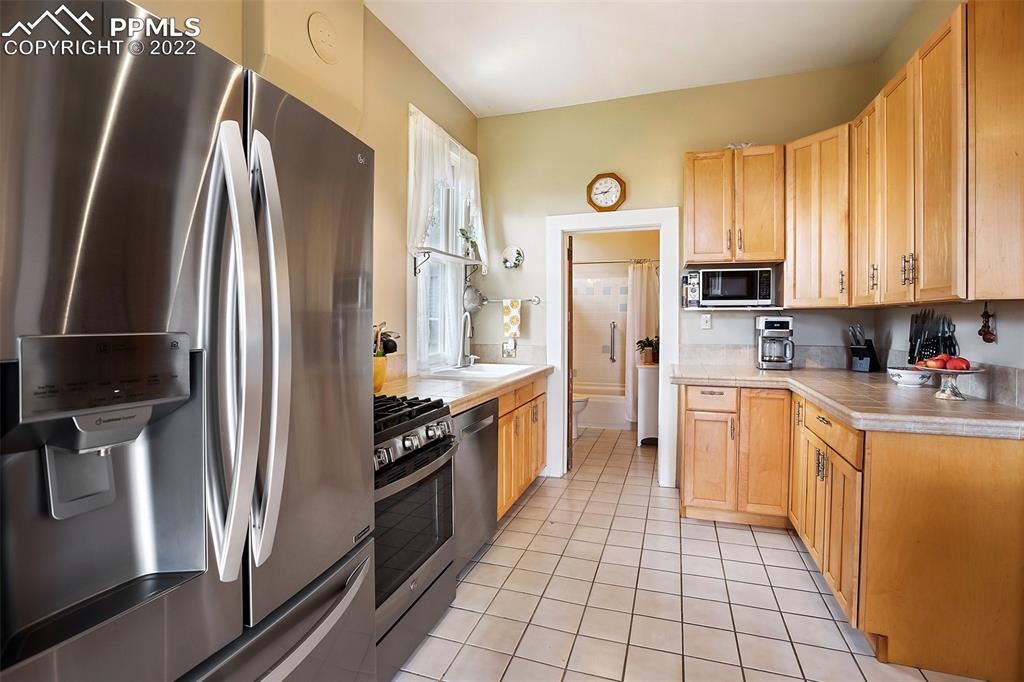 Listing 3327825, Image 11 of 39