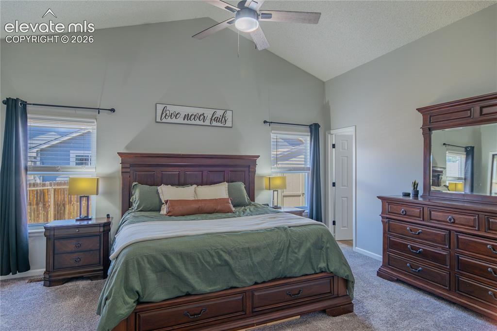 Image 17 of 44: Bedroom
