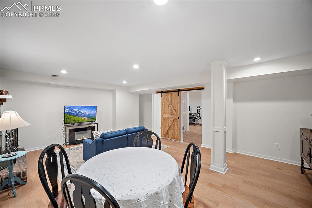 Image 31 of 50: Basement Dining 