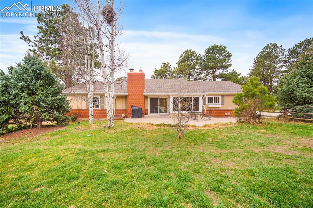 Image 42 of 50: Back of Structure