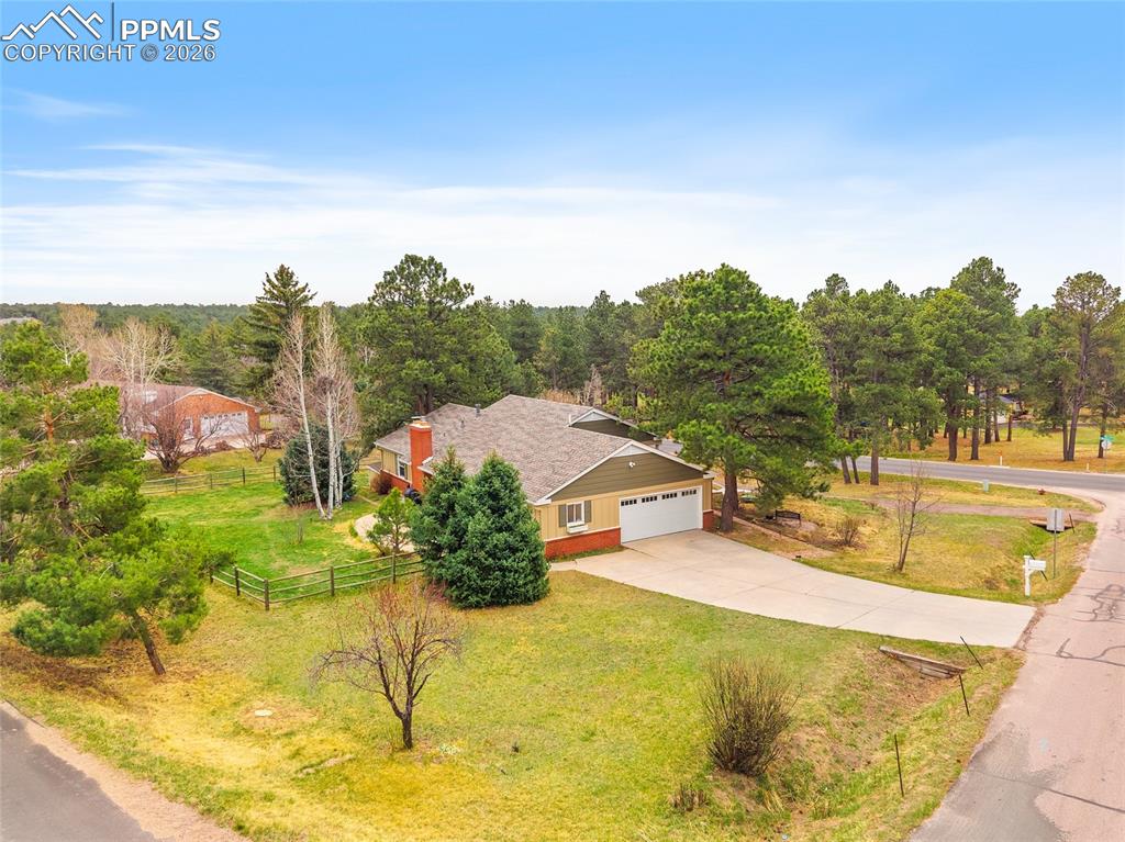 Image 43 of 50: Side of Structure