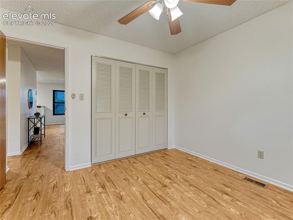 Image 17 of 27: Bedroom