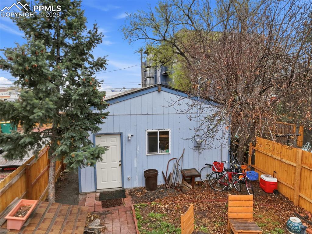 Image 19 of 25: Out Buildings