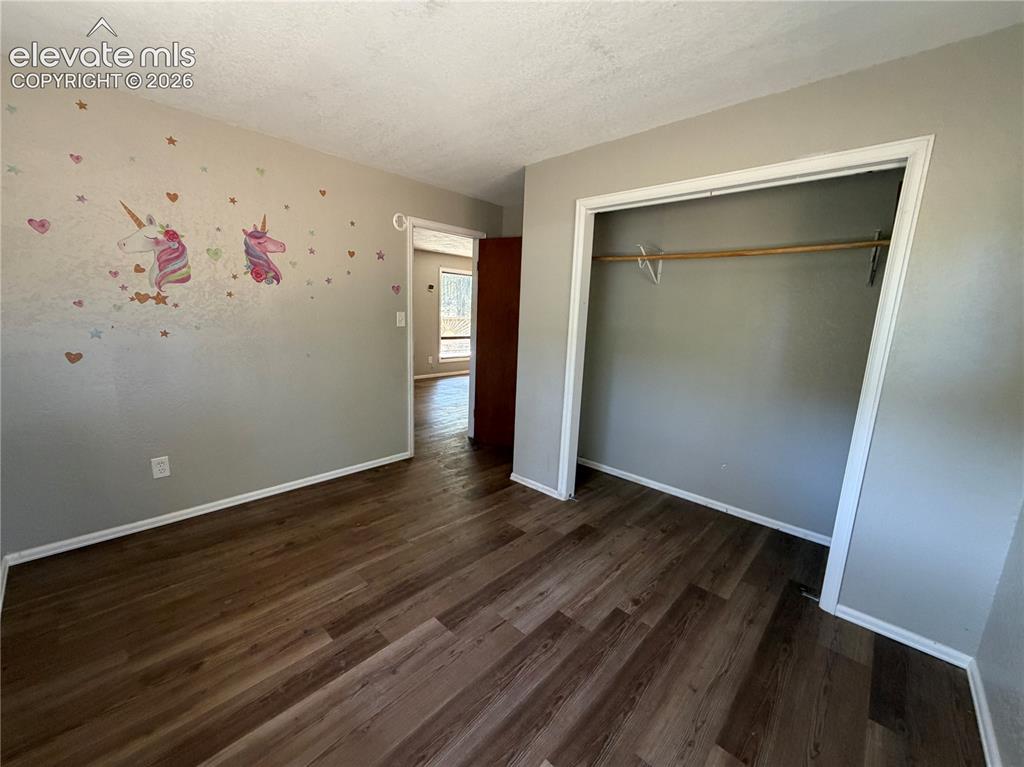 Image 11 of 28: Bedroom