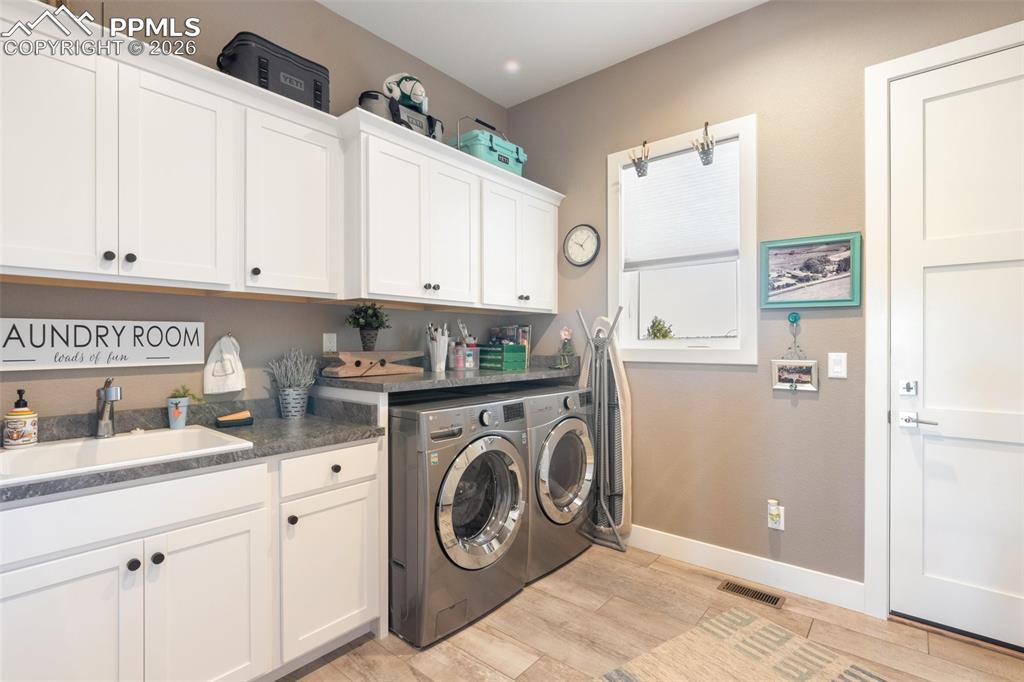 Image 24 of 49: Laundry