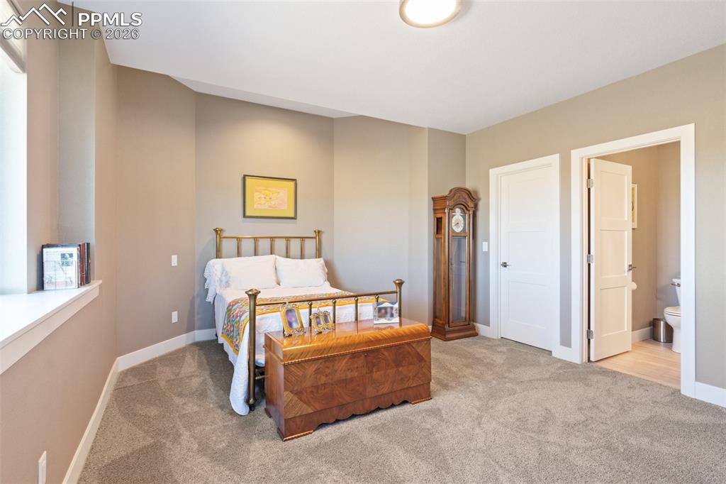 Image 25 of 49: Bedroom