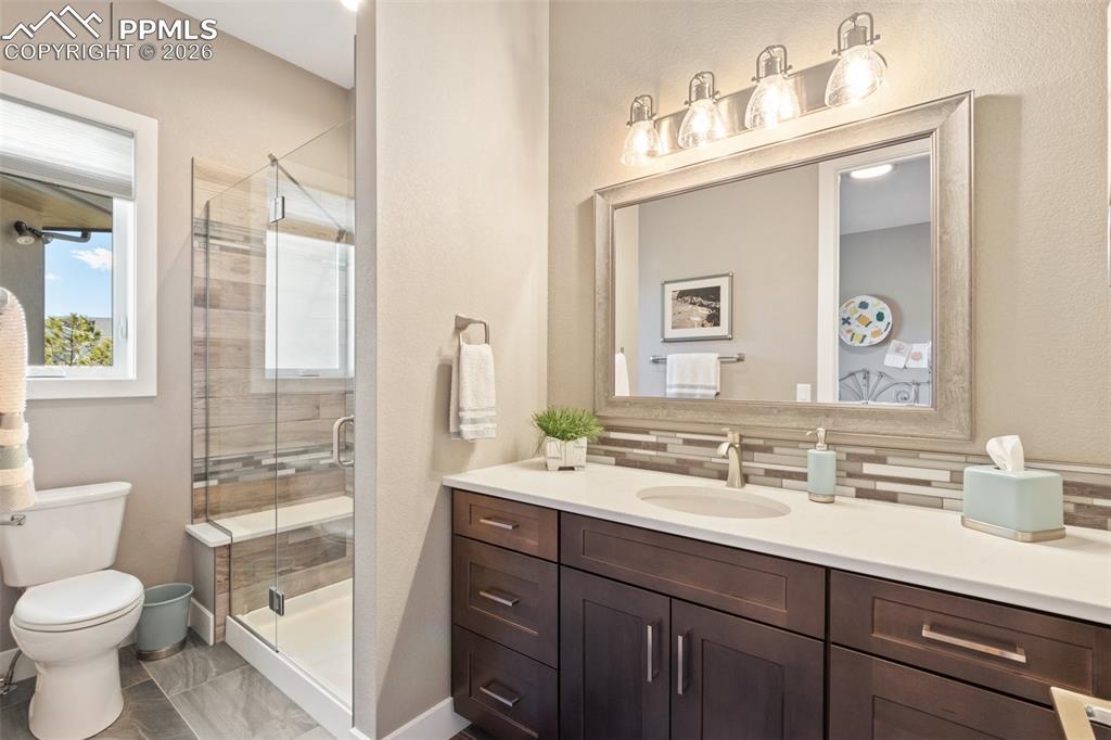 Image 30 of 49: Bathroom