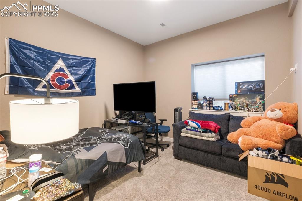 Image 31 of 49: Bedroom