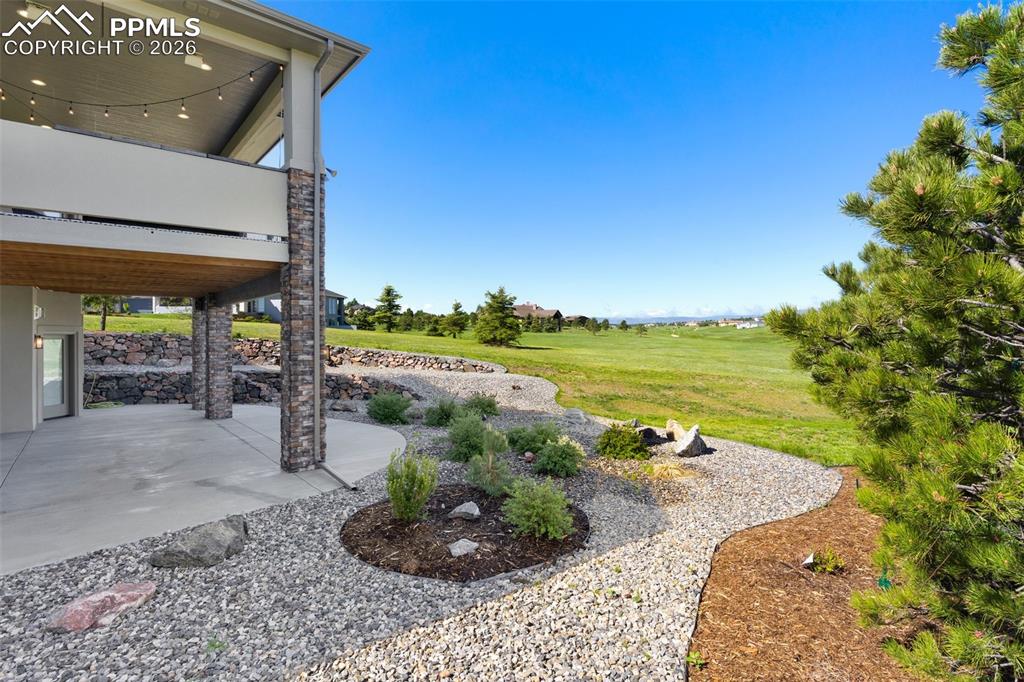 Image 49 of 49: Yard