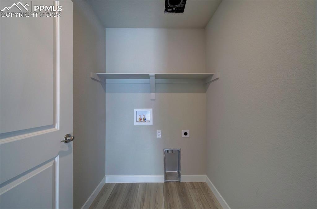 Image 37 of 38: Laundry