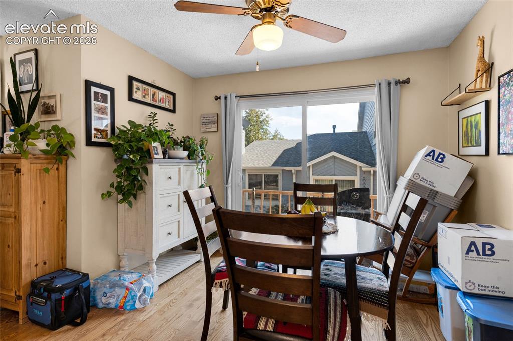 Image 15 of 28: Dining Area