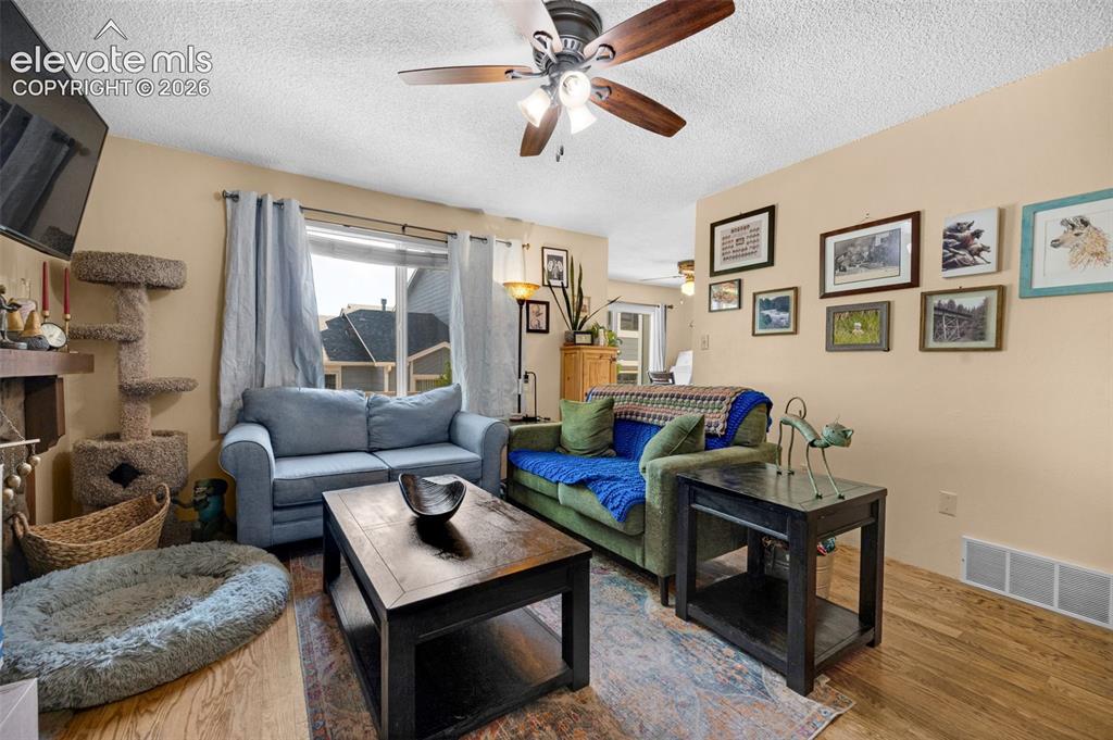 Image 6 of 28: Living Room