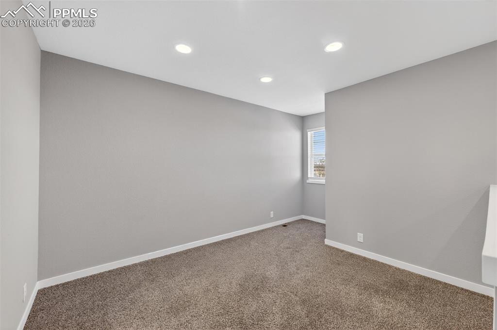 Image 17 of 46: Loft