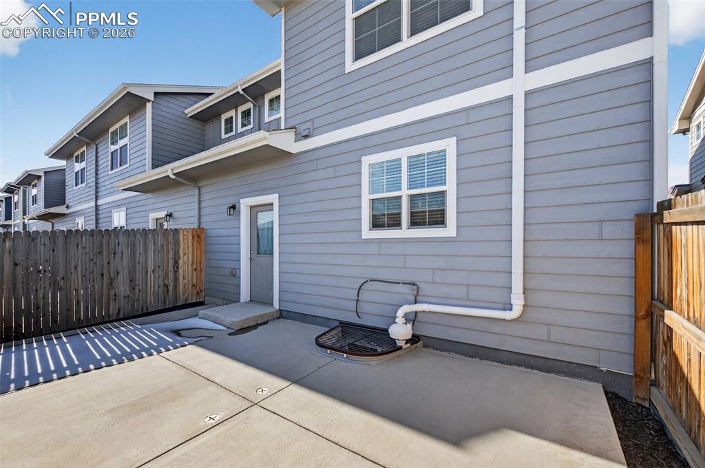 Image 37 of 46: Back of Structure