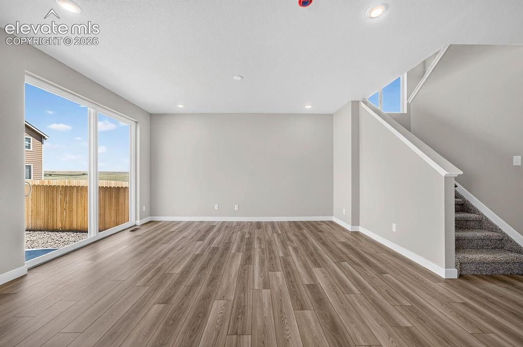 Image 19 of 41: Living Room