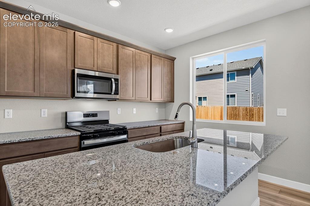 Image 6 of 41: Kitchen