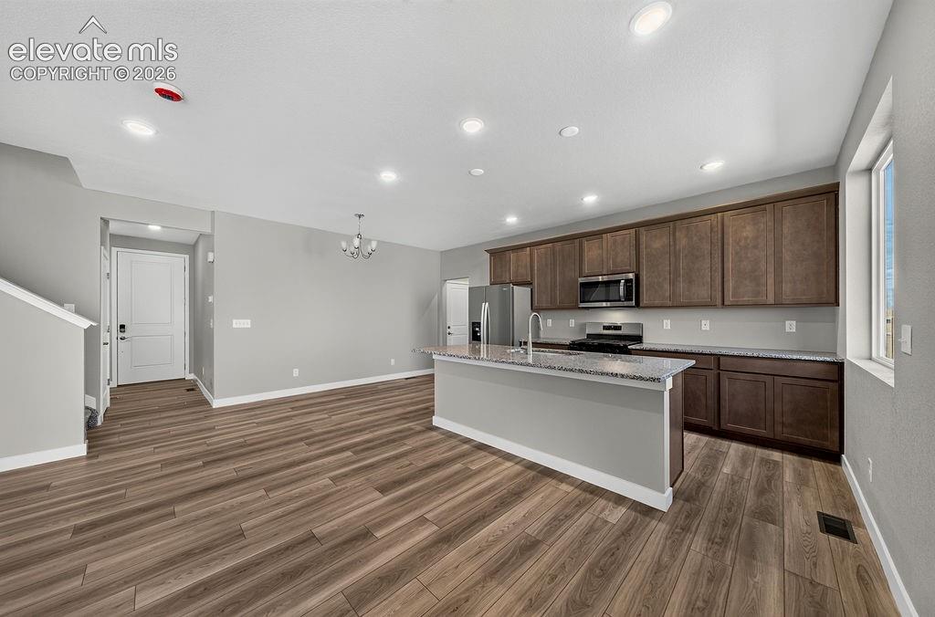 Image 8 of 41: Kitchen