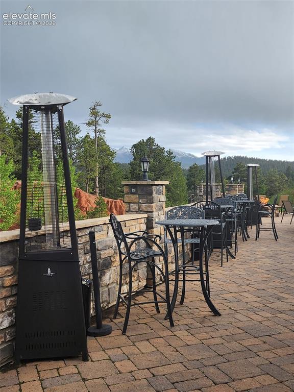Image 7 of 10: Patio