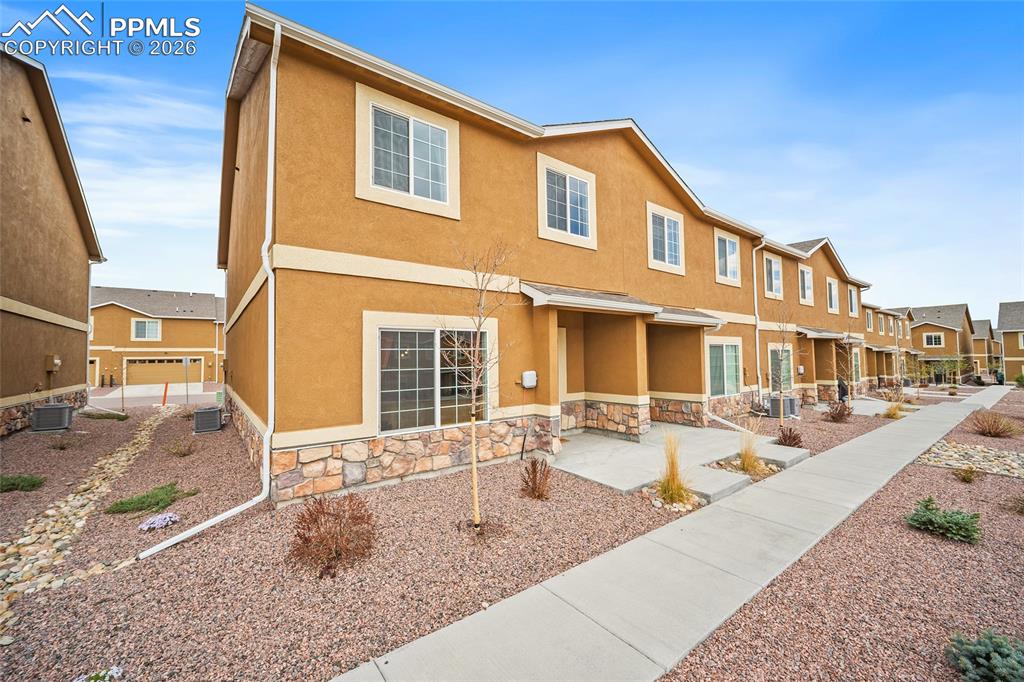 Image 2 of 42: No Description Available