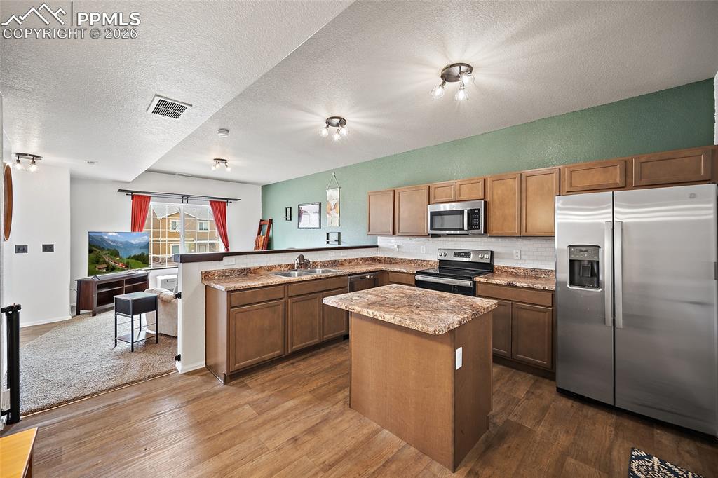 Image 9 of 42: No Description Available