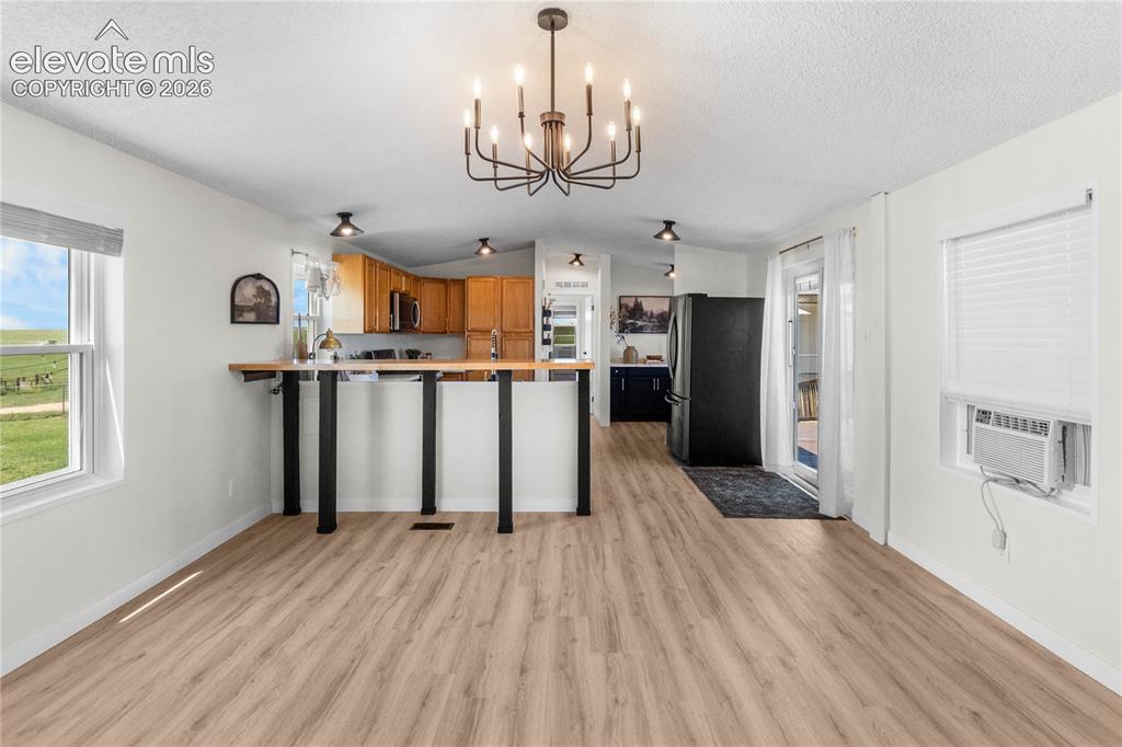 Image 13 of 47: Kitchen