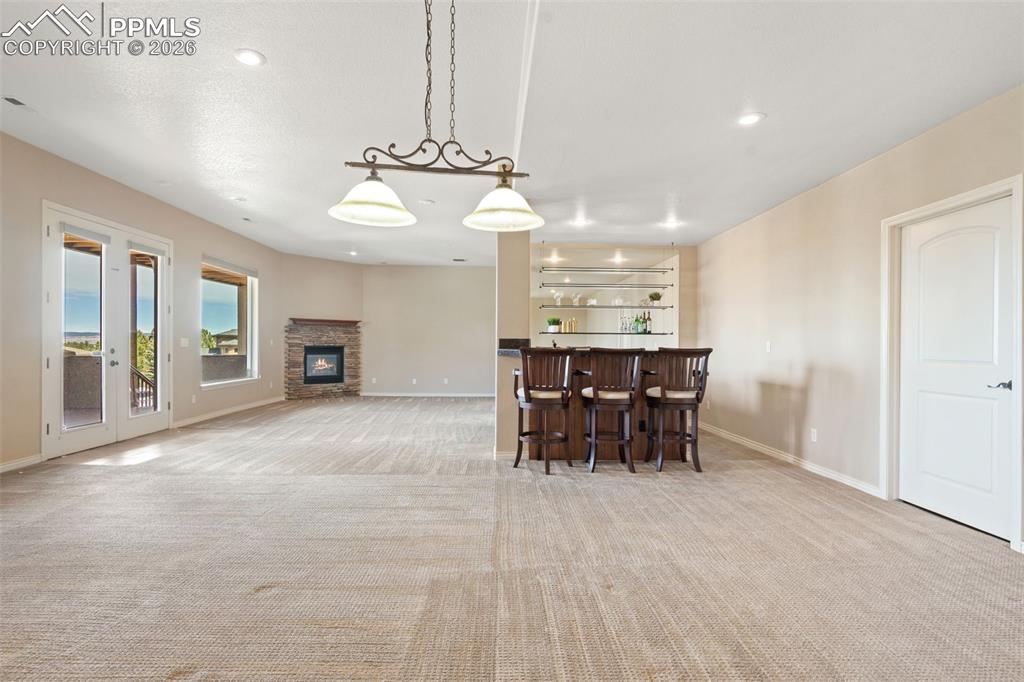 Image 33 of 50: Family Room