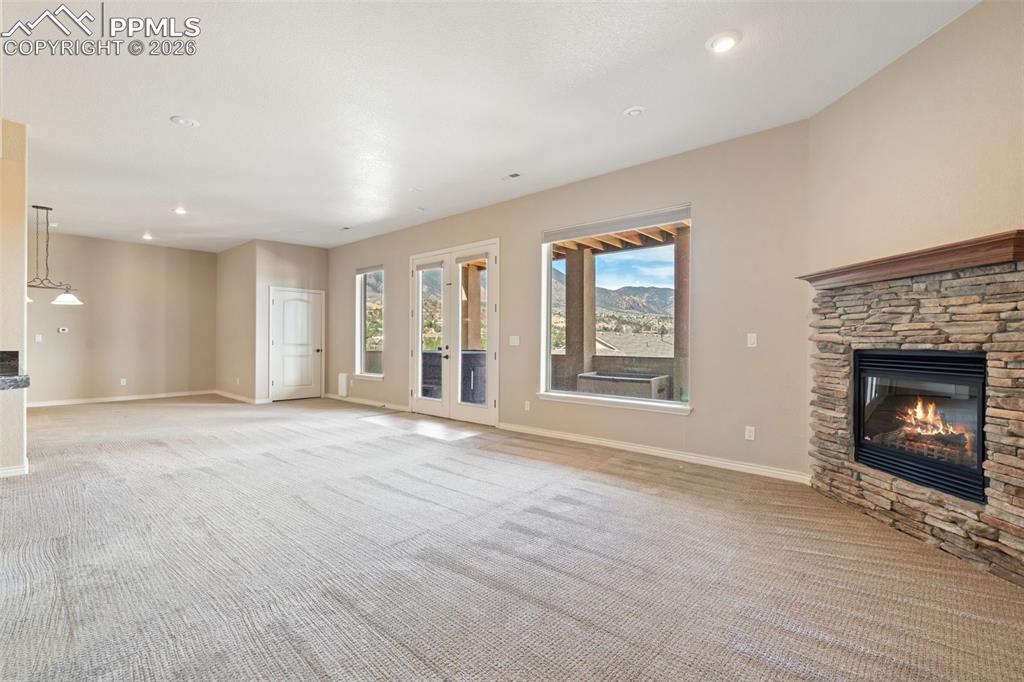 Image 37 of 50: Family Room