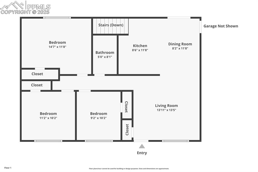 Image 35 of 36: View of room layout