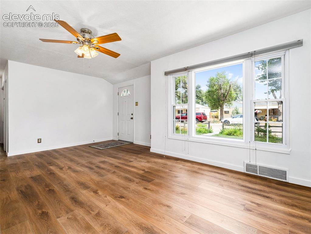 Image 6 of 37: Additional view of living room