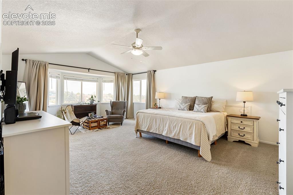 Image 15 of 29: Bedroom