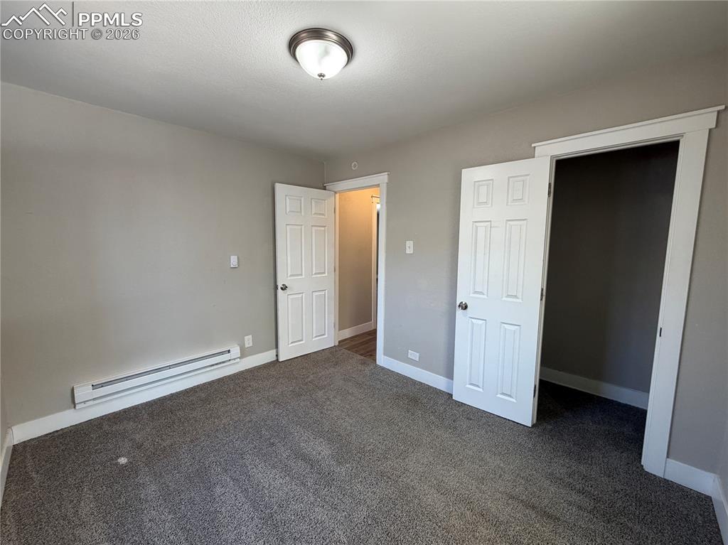 Image 10 of 14: Bathroom