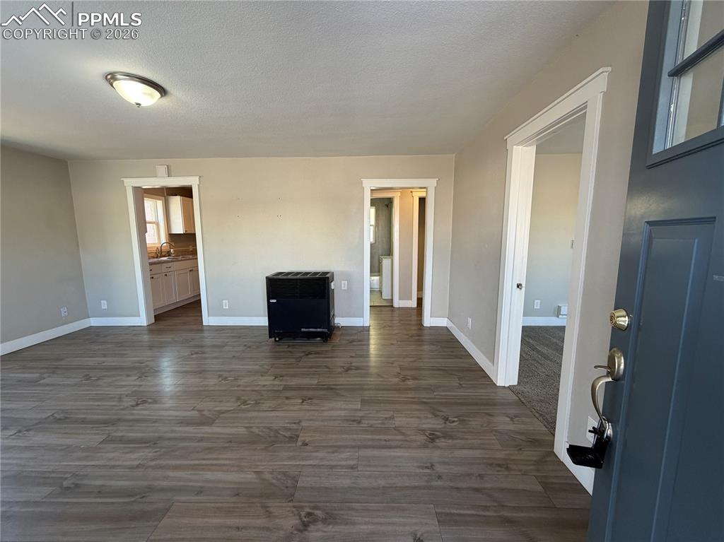 Image 2 of 14: HOW TO SUBMIT AN OFFER