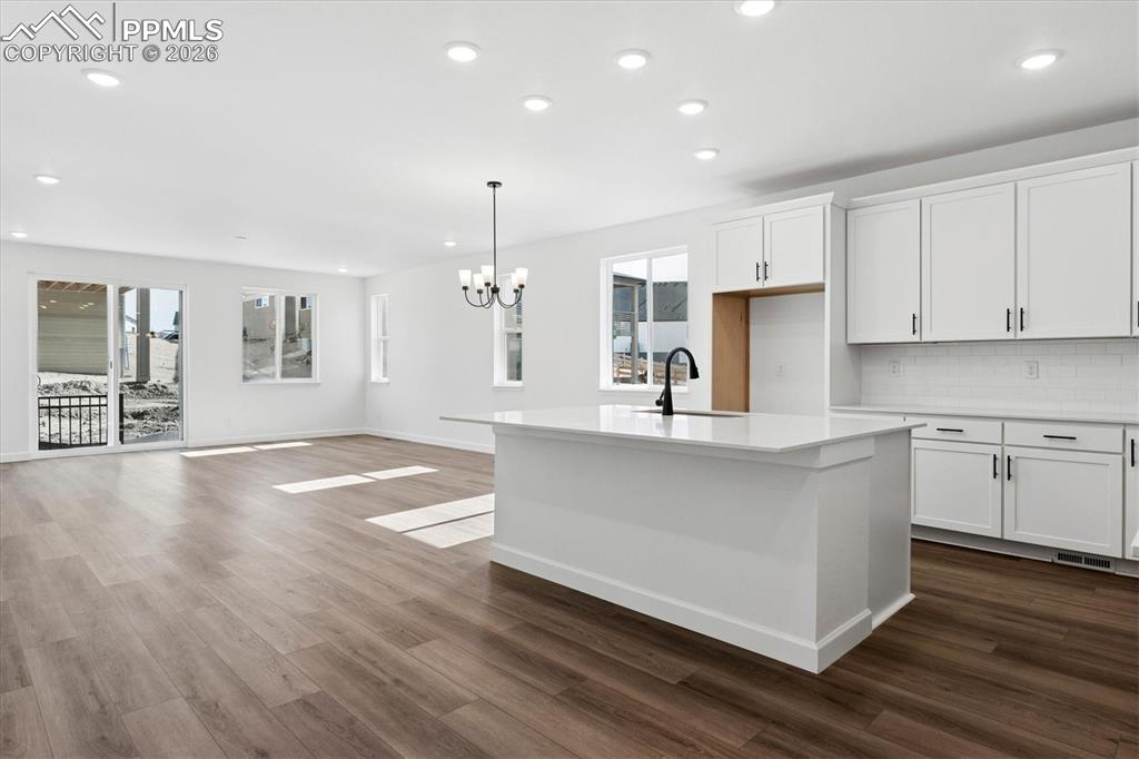 Image 5 of 22: No Description Available